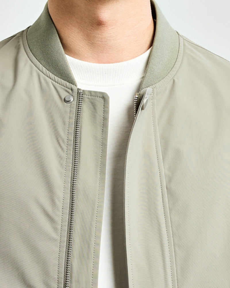 Chaqueta Bomber Minimalista